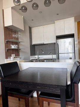 1 ห้องนอน | 1 ห้องน้ำ | BTS Thong Lo | 55 ตร.ม. | 50,000 บาท/เดือน | ชั้น 11 — Aequa Sukhumvit 49 กรุงเทพฯ