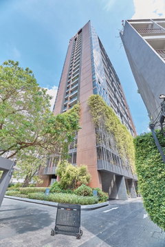 1 ห้องนอน | 1 ห้องน้ำ | BTS Ekkamai | 29 ตร.ม. | 20,000 บาท/เดือน | ชั้น 10 — The Lofts Ekkamai กรุงเทพฯ