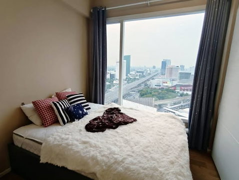 1Bed | 1Bath | BTS Ha Yaek Lat Phrao | 30sqm | THB 15,000/mo | Fl.23 — The Saint Bangkok