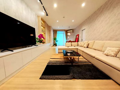 Condos for rent : 3Bed | 2Bath | BTS Krung Thon Buri | 140sqm | THB 49,000/mo | Fl.7 — Baan Sathorn Chaophraya Bangkok