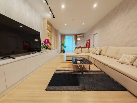 3Bed | 2Bath | BTS Krung Thon Buri | 140sqm | THB 49,000/mo | Fl.7 — Baan Sathorn Chaophraya Bangkok