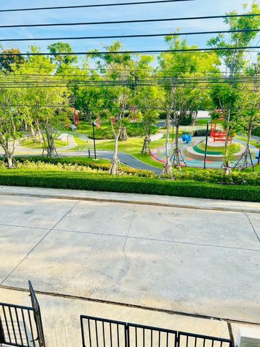 ให้เช่าคอนโด 3 ห้องนอน 140 ตร.ม. เดอะ ทรัสต์ ทาวน์โฮม