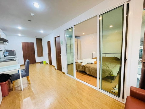 1Bed | 1Bath | BTS Krung Thon Buri | 40sqm | THB 13,000/mo | Fl.6 — Tourmaline Gold Sathorn-Taksin Bangkok