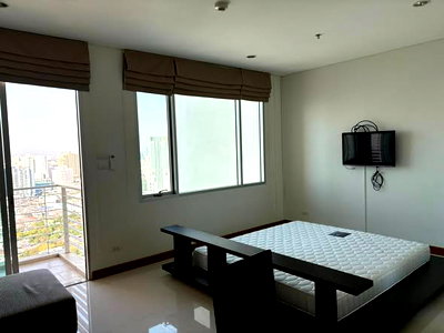 คอนโดให้เช่า : สตูดิโอ | 1 ห้องน้ำ | BTS Krung Thon Buri | 38 ตร.ม. | 15,000 บาท/เดือน | ชั้น 36 — Villa Sathorn กรุงเทพฯ