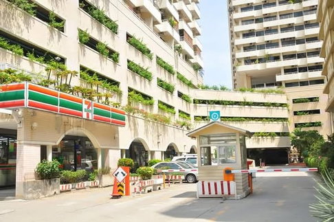 2Bed | 2Bath | BTS Nana | 150sqm | THB 55,000/mo | Fl.11 — Saranjai Mansion Bangkok