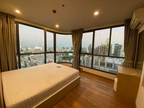 2Bed | 2Bath | BTS Chit Lom | 64sqm | THB 50,000/mo | Fl.31 — Q Chidlom-Phetchaburi Bangkok