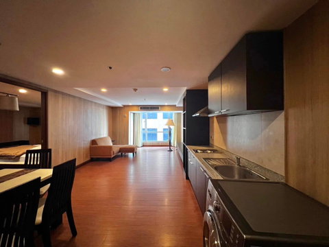1 ห้องนอน | 2 ห้องน้ำ | BTS Nana | 70 ตร.ม. | 30,000 บาท/เดือน | ชั้น 7 — The Trendy Condominium กรุงเทพฯ