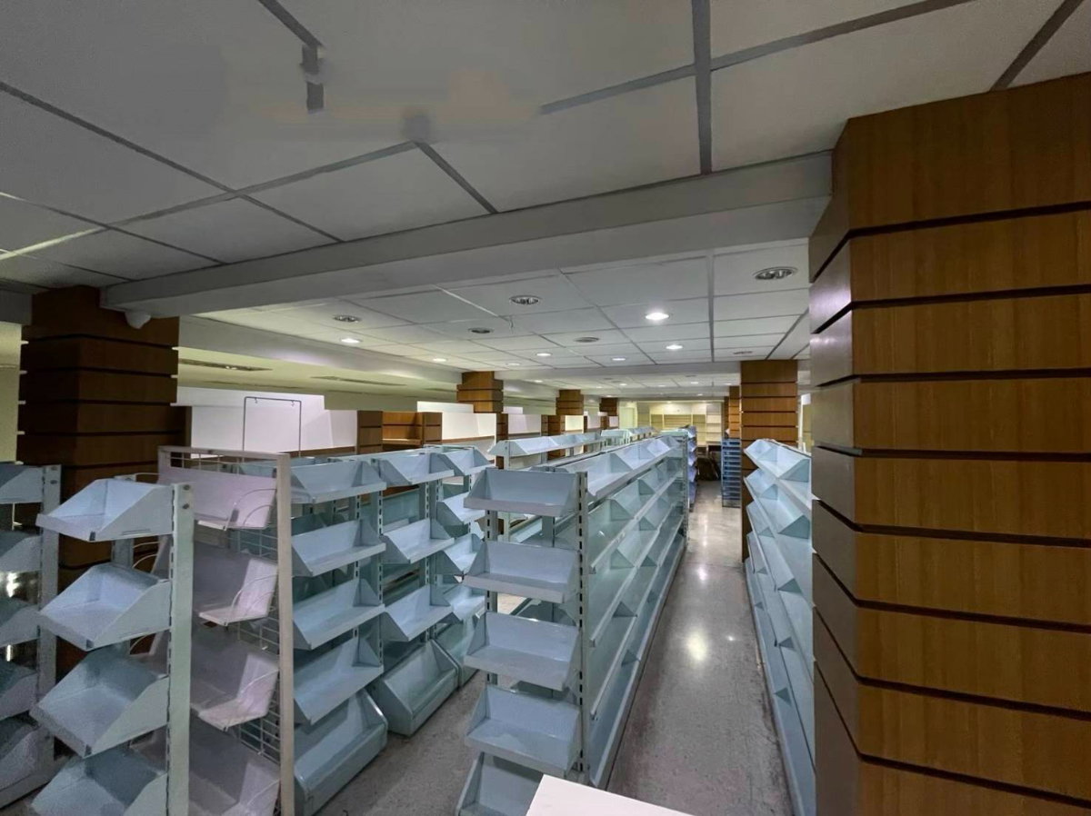 รูป ขายอาคารพาณิชย์ ขนาดใหญ่ 3 ชั้นครึ่ง 7คูหา 128.40 ตรว. ตรงข้ามมหาวิทยาลัยสุโขทัยธรรมาธิราช - รูปที่ 4/9