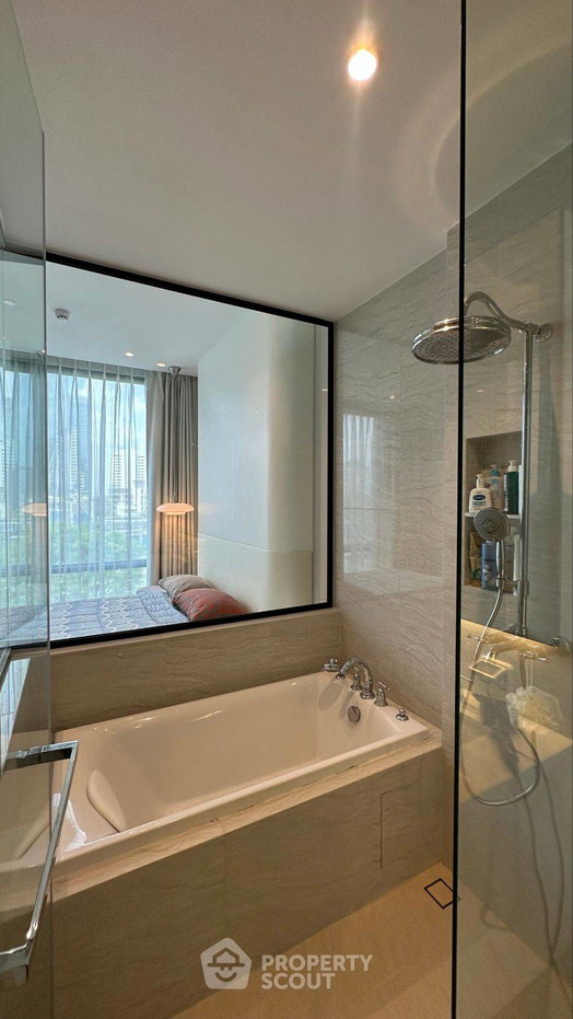 picture 1-BR Condo at Muniq Langsuan near BTS Ratchadamri (ID 3270790) - 10/13