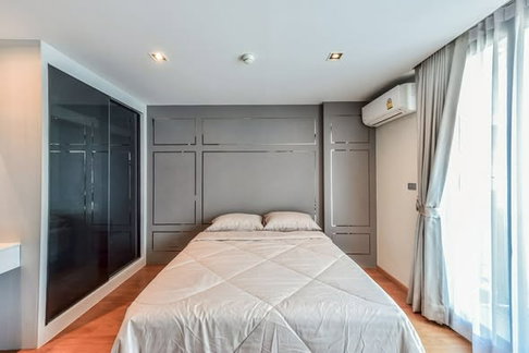1Bed | 1Bath | BTS Sala Daeng | 33sqm | THB 22,000/mo | Fl.4 — Altitude Define Bangkok