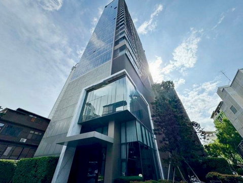 4Bed | 4Bath | BTS Ekkamai | 346sqm | THB 160,000/mo | Fl.11 — Phatsana Garden Bangkok