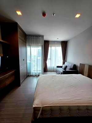 Condos for rent : Studio | 1Bath | MRT Phra Ram 9 | 26sqm | THB 17,000/mo | Fl.29 — Life Asoke Rama 9 Bangkok