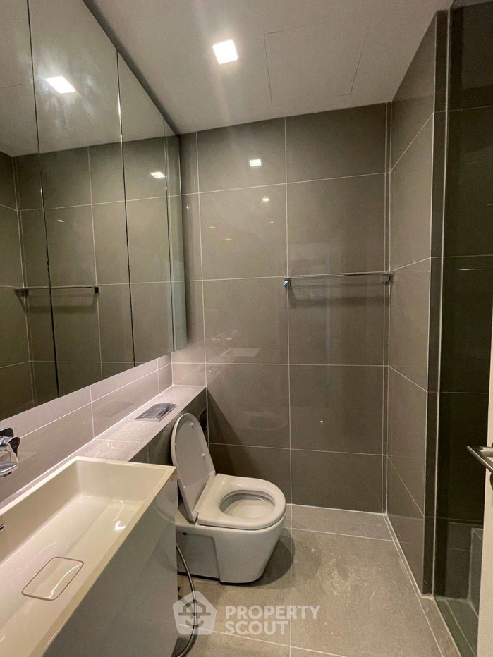 picture 30th-Floor 2-BR The Saint Residences Near MRT Phahon Yothin (ID 3270353) - 17/17