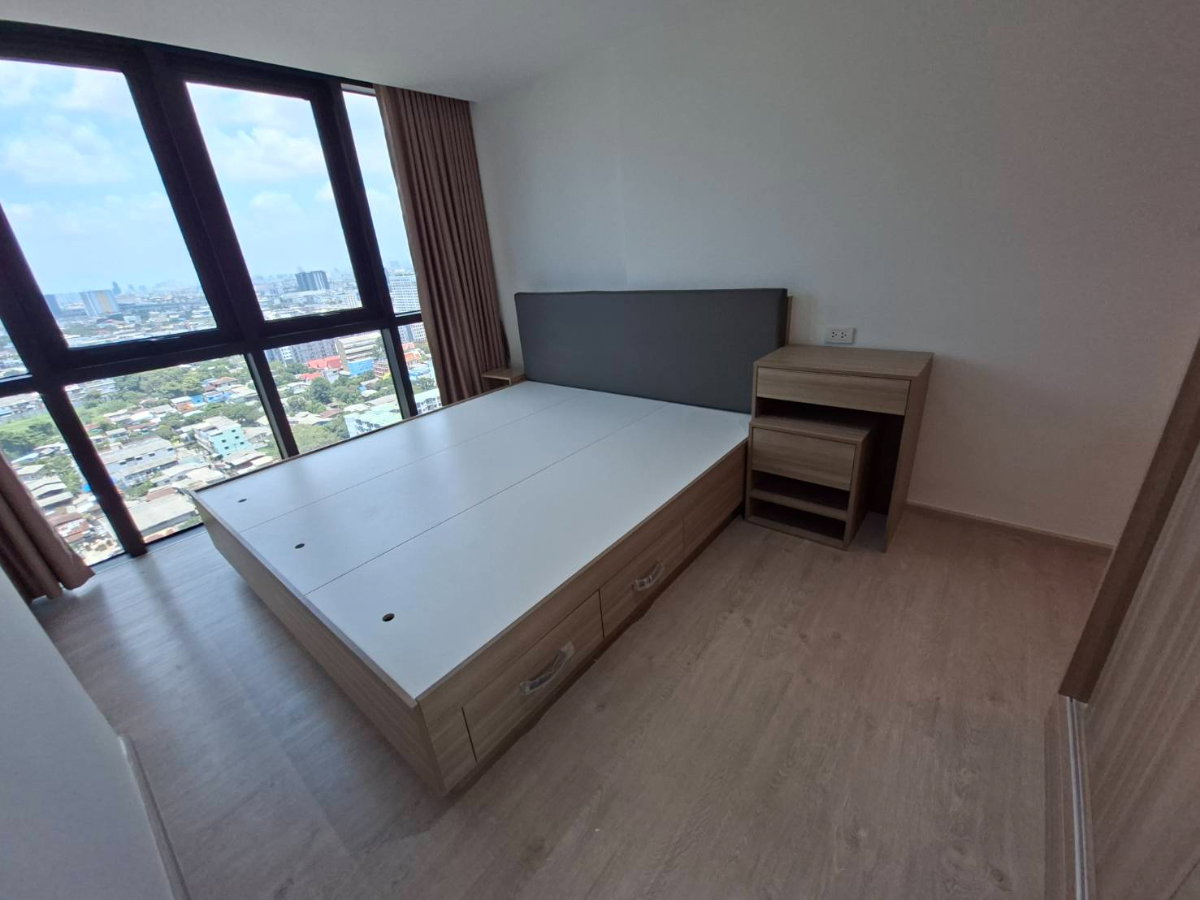 รูป ขายคอนโด อัลติจูด ยูนิคอร์น สาทร - ท่าพระ (Altitude Unicorn Sathorn - Thapra) ขนาด 51.50 ตร.ม. 2 นอน 1 น้ำ 1 ห้องโถง (Duplex 2 ชั้น) เพดานสูง 4.6 เมตร - รูปที่ 11/16