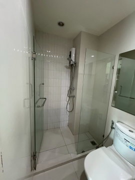 1 ห้องนอน | 1 ห้องน้ำ | MRT Phetchaburi | 30 ตร.ม. | 17,000 บาท/เดือน | ชั้น 27 — Life Asoke กรุงเทพฯ