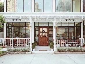 1 ห้องนอน | 2 ห้องน้ำ | BTS Ekkamai | 200 ตร.ม. | 155,000 บาท/เดือน | ชั้น 2 — Life Sukhumvit 62 กรุงเทพฯ