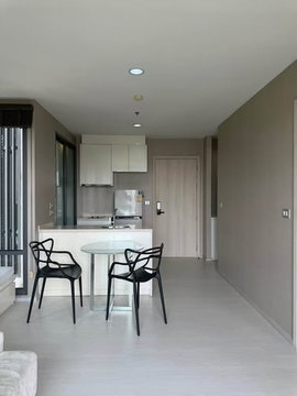 1Bed | 1Bath | BTS Ekkamai | 48sqm | THB 32,000/mo | Fl.9 — Rhythm Sukhumvit 42 Bangkok