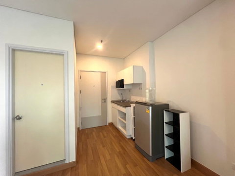1 ห้องนอน | 1 ห้องน้ำ | MRT Bang Wa | 25 ตร.ม. | 10,000 บาท/เดือน | ชั้น 7 — Lumpini Place Rama 3 - Riverine กรุงเทพฯ
