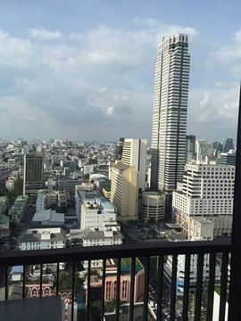 1Bed | 1Bath | BTS Surasak | 37sqm | THB 20,000/mo | Fl.32 — Noble Revo Silom Bangkok