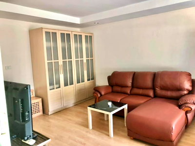 คอนโดให้เช่า : 1 ห้องนอน | 1 ห้องน้ำ | BTS Bang Chak | 35 ตร.ม. | 11,000 บาท/เดือน | ชั้น 3 — Sukhumvit Suite กรุงเทพฯ
