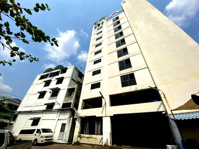 Condos for rent : 1Bed | 1Bath | BTS On Nut | 32sqm | THB 8,000/mo | Fl.5 — Baan Boonyapitak Bangkok