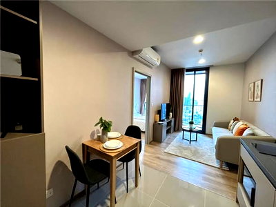คอนโดให้เช่า : 1 ห้องนอน | 1 ห้องน้ำ | BTS Phra Khanong | 35 ตร.ม. | 20,000 บาท/เดือน | ชั้น 38 — Oka Haus กรุงเทพฯ