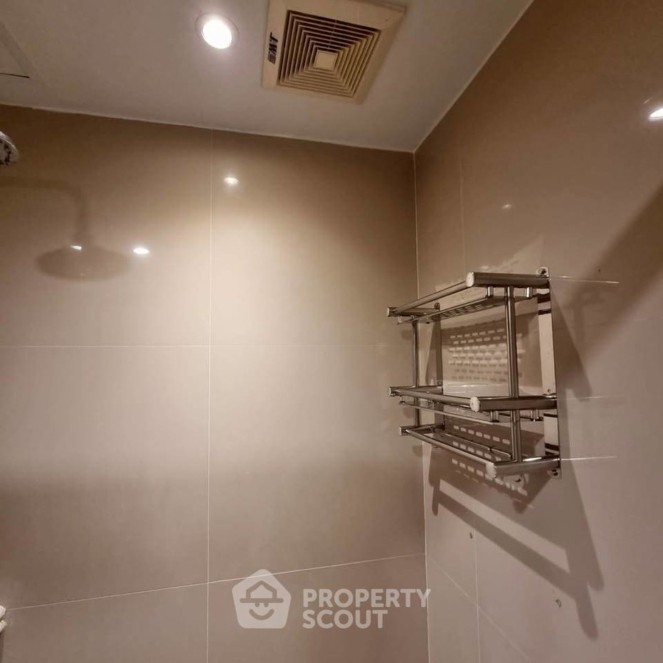 รูป คอนโด 2-ห้องนอน ที่ เจ ดับบลิว บูเลอวาร์ด ศรีวรา คอนโดมิเนียม ใน พลับพลา (ID 3065687) - รูปที่ 31/48