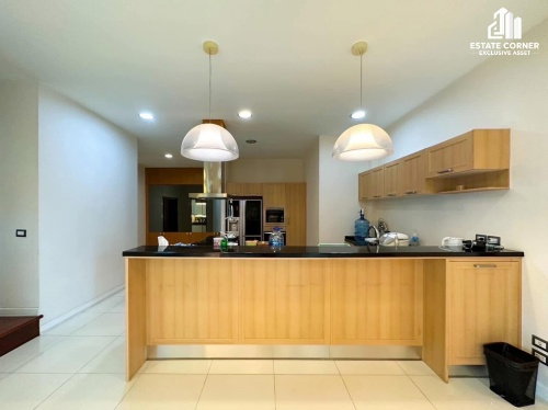 รูป อัครคฤหาสน์หรูบนสนามกอล์ฟ Summit Windmill Golf Club บ้านหลังใหญ่ระดับ Luxury บนที่ดิน 618.8 ตร.ว. พื้นที่ใช้สอย 1,369 ตร.ม. - รูปที่ 6/10