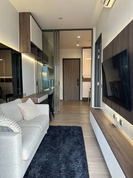 1 ห้องนอน | 1 ห้องน้ำ | BTS Saphan Taksin | 37 ตร.ม. | 27,000 บาท/เดือน | ชั้น 33 — Rhythm Charoenkrung Pavilion กรุงเทพฯ