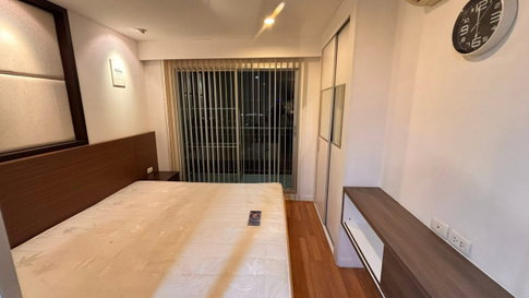 1 ห้องนอน | 1 ห้องน้ำ | MRT Phra Ram 9 | 38 ตร.ม. | 16,000 บาท/เดือน | ชั้น 23 — Lumpini Place Rama 9-Ratchada กรุงเทพฯ