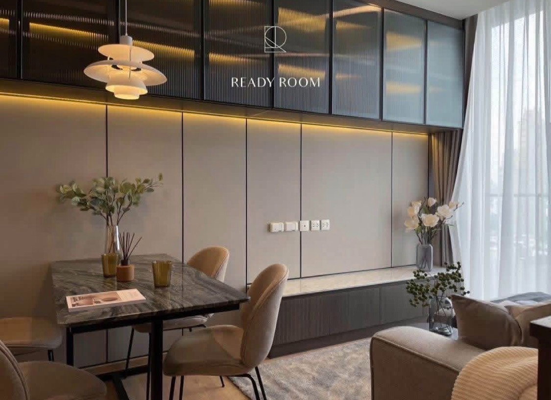 1 ห้องนอน | 1 ห้องน้ำ | BTS Phrom Phong | 43 ตร.ม. | 40,000 บาท/เดือน | ชั้น 18 — Noble Around Sukhumvit 33 กรุงเทพฯ