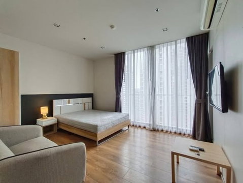 1Bed | 1Bath | BTS Phrom Phong | 34sqm | THB 17,000/mo | Fl.27 â Park Origin Phrom Phong Bangkok
