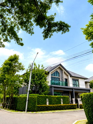 ขายบ้านเดี่ยว : 🚨 OWNER POST Bangkok Boulevard สาทร-ปิ่นเกล้า 2 แปลงมุมดีที่สุด ติดคลับเฮาส์ เฟสส่วนตัว บ้านเลขที่สวยที่สุด พร้อมอยู่ทันที