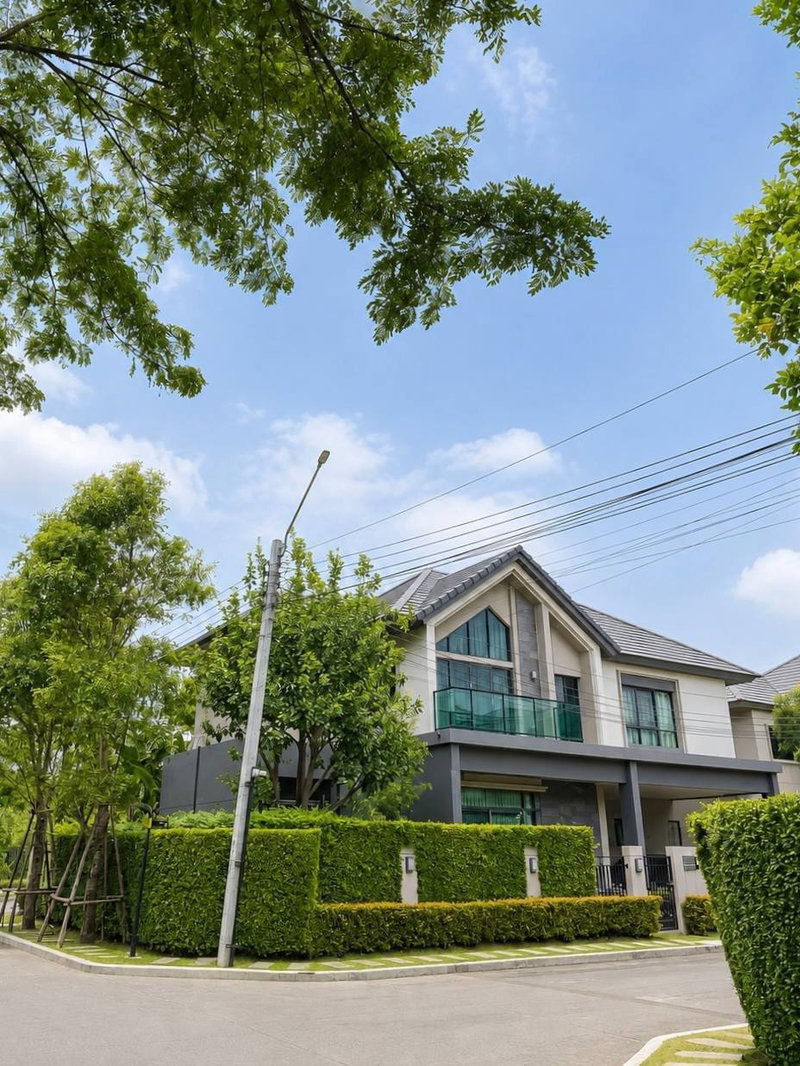 ขายบ้านเดี่ยว : 🚨 OWNER POST Bangkok Boulevard สาทร-ปิ่นเกล้า 2 แปลงมุมดีที่สุด ติดคลับเฮาส์ เฟสส่วนตัว บ้านเลขที่สวยที่สุด พร้อมอยู่ทันที