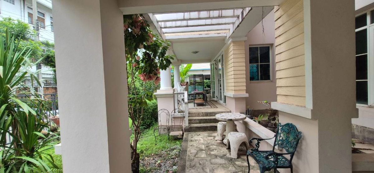 รูป  ขายด่วน! บ้านเดี่ยวหลังใหญ่ นันทวัลย์ ประชาชื่น ทำเลทอง คุ้มสุดในโครงการ! 81.3 ตร.ว บางตลาด , ปากเกร็ด , นนทบุรี - รูปที่ 11/12