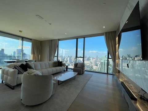 3 ห้องนอน | 3 ห้องน้ำ | BTS Thong Lo | 186 ตร.ม. | 330,000 บาท/เดือน | ชั้น 29 — The Strand Thonglor กรุงเทพฯ
