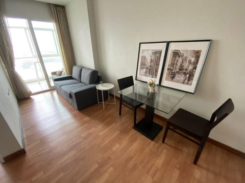 1 ห้องนอน | 1 ห้องน้ำ | BTS Bang Na | 45 ตร.ม. | 12,000 บาท/เดือน | ชั้น 22 — The Coast Bangkok กรุงเทพฯ
