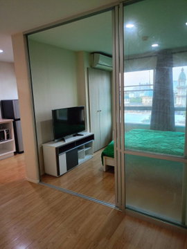 1 ห้องนอน | 1 ห้องน้ำ | BTS Si Nut | 27 ตร.ม. | 8,000 บาท/เดือน | ชั้น 6 — Lumpini Ville On Nut - Phatthanakan กรุงเทพฯ