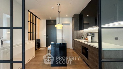 1-BR Condo at Muniq Langsuan near BTS Ratchadamri (ID 3270790)