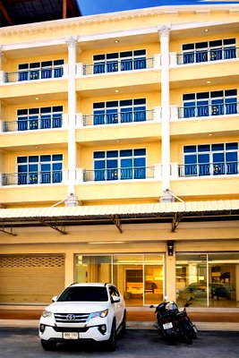 เช่าอาคารพาณิชย์ ถนนคลองหลวง : 260903klrkths ให้เช่า อาคารพาณิชย์ ตลาดไท โลตัส รังสิตคลองสอง 459 ม. 2แอร์ ติดถนนใหญ่ อาคาร 4.5 ชั้น ให้เช่า ตลาดไอยรา 2กม. ใกล้กับ