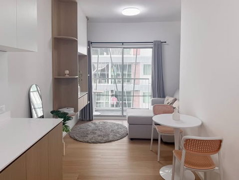 1 ห้องนอน | 1 ห้องน้ำ | MRT Phra Ram 9 | 34 ตร.ม. | 13,000 บาท/เดือน | ชั้น 11 — A Space Asoke-Ratchada กรุงเทพฯ