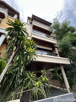 4 Bedroom House for sale in Chong Nonsi, Bangkok  6746466