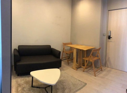 1 ห้องนอน | 1 ห้องน้ำ | BTS Thong Lo | 29 ตร.ม. | 20,000 บาท/เดือน | ชั้น 8 — M Thonglor 10 กรุงเทพฯ