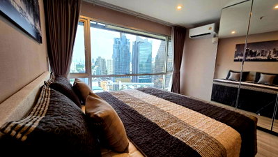 คอนโดให้เช่า : 1 ห้องนอน | 1 ห้องน้ำ | BTS Nana | 40 ตร.ม. | 19,000 บาท/เดือน | ชั้น 25 — Sukhumvit Suite กรุงเทพฯ
