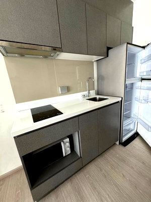 Condos for rent : 1Bed | 1Bath | MRT Phra Ram 9 | 30sqm | THB 17,000/mo | Fl.23 — Rhythm Asoke 2 Bangkok
