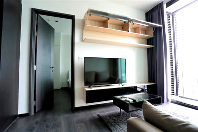 คอนโดให้เช่า : 1 ห้องนอน | 1 ห้องน้ำ | BTS Asok | 43 ตร.ม. | 35,000 บาท/เดือน | ชั้น 23 — Condo One X Sukhumvit 26 กรุงเทพฯ