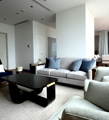 ขายคอนโด : A Fully Furnished 3-Bedroom at The Ritz-Carlton Residences