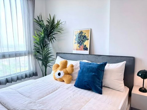 1 ห้องนอน | 1 ห้องน้ำ | BTS On Nut | 30 ตร.ม. | 17,000 บาท/เดือน | ชั้น 24 — The Base Sukhumvit 77 กรุงเทพฯ