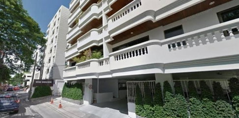 1 ห้องนอน | 1 ห้องน้ำ | BTS Phrom Phong | 50 ตร.ม. | 16,000 บาท/เดือน | ชั้น 8 — Rin House กรุงเทพฯ