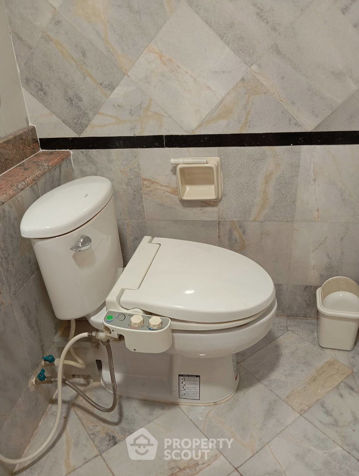 รูป คอนโด 1 ห้องนอน Supalai Place Sukhumvit 39 ใกล้ BTS พร้อมพงษ์ (ID 510253) - รูปที่ 13/15